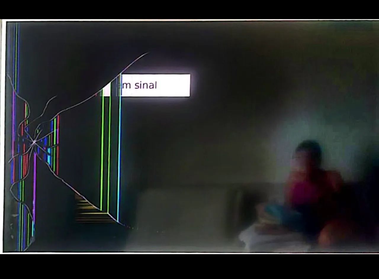 Vendo televisões quebradas  - Foto 2