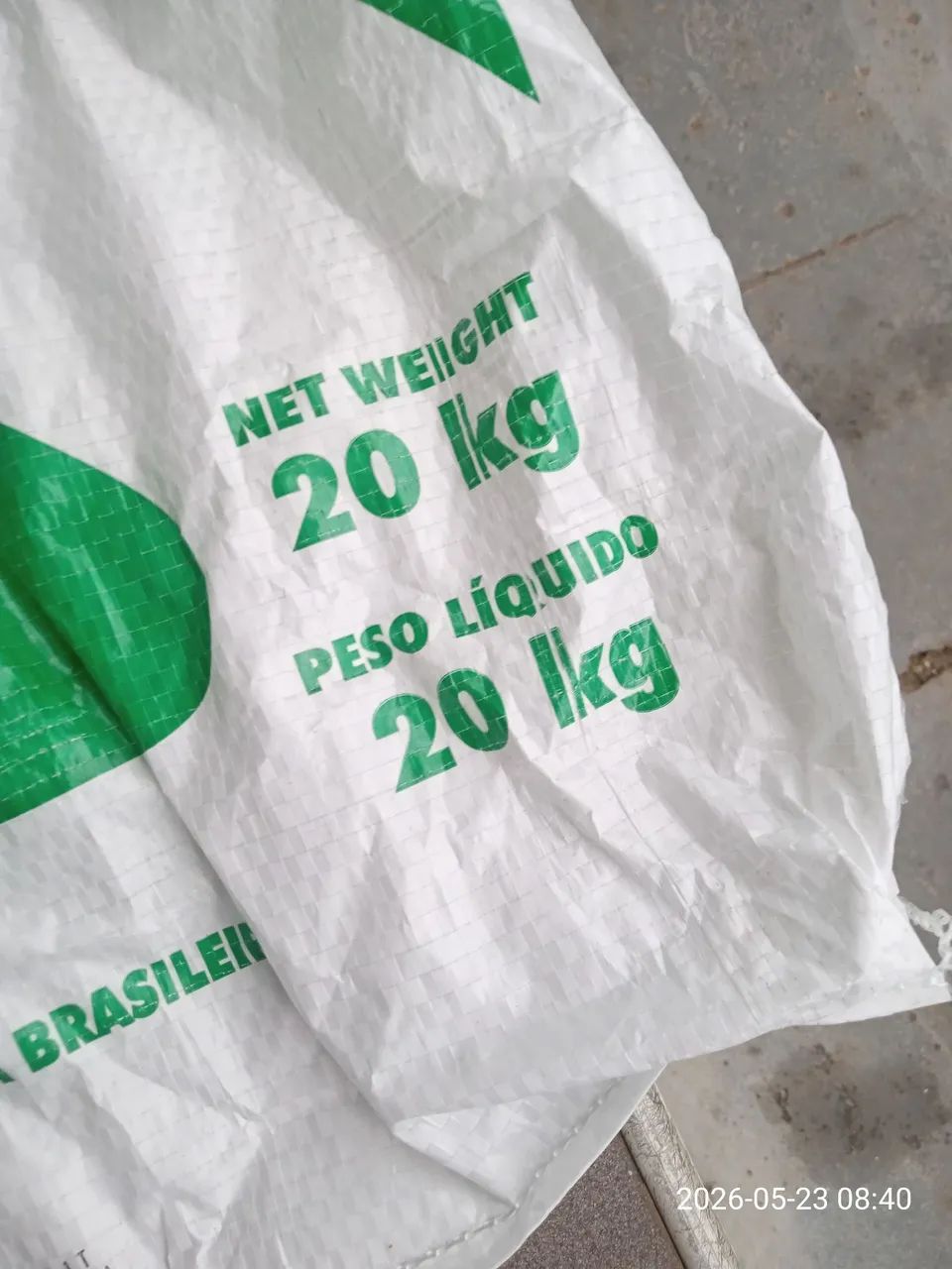 Saco ráfia  para entulhos,  1,00 cada acima de 40 unidades 70x50