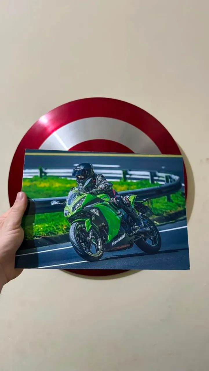 Quadro MDF motociclista 