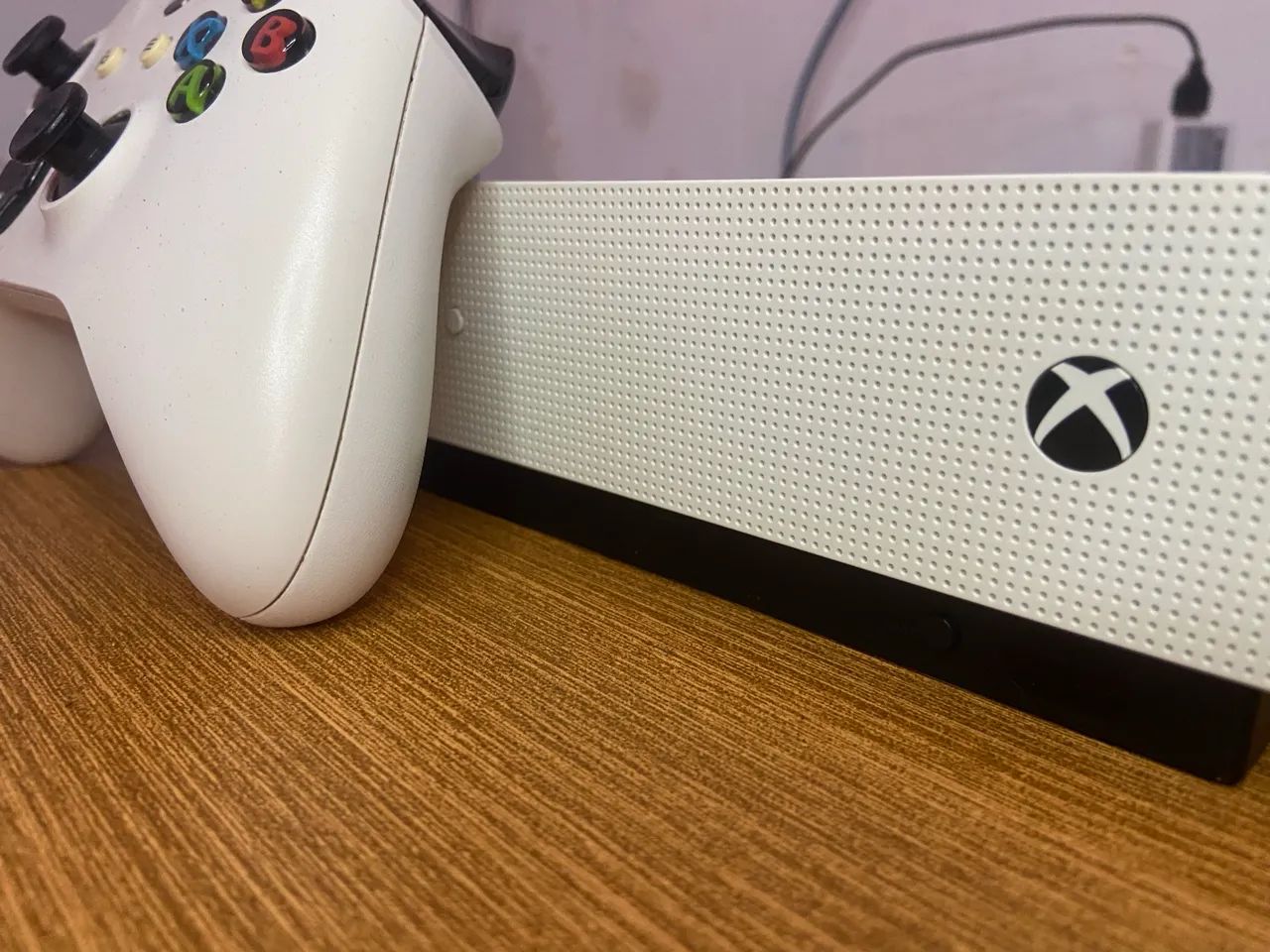 Xbox one s com 1cotrole - Foto 3