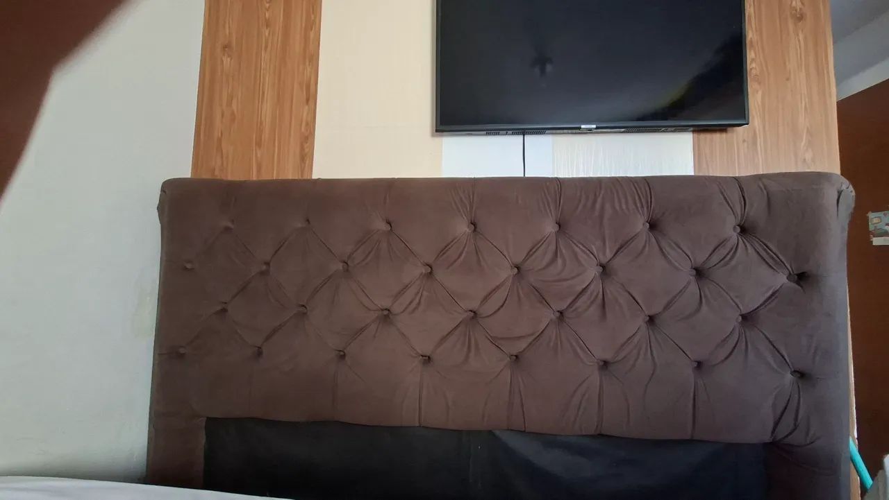 Vendo cabeceira de cama Luxo - Foto 3
