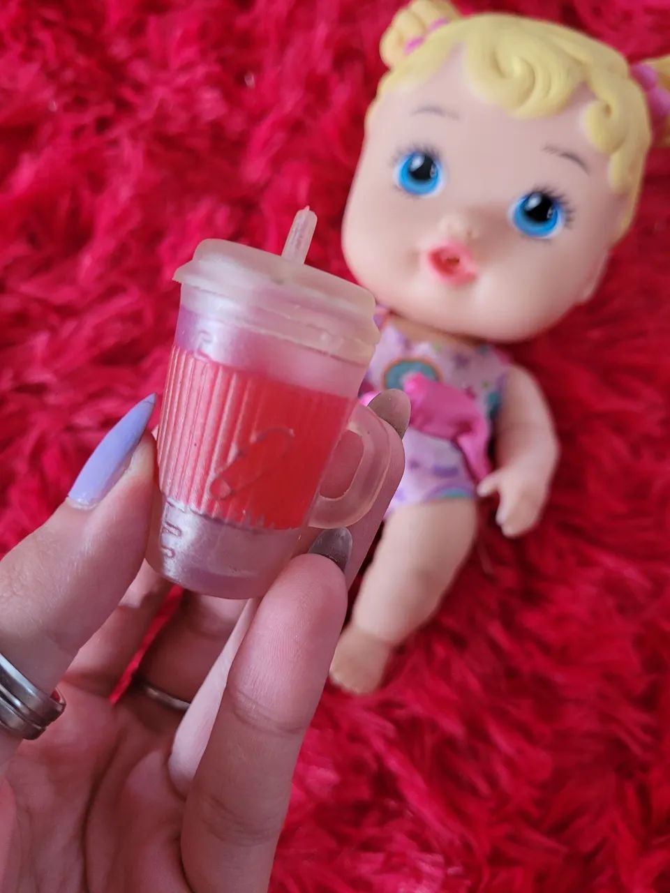 boneca Little Dolls da marca Divertoys  - Foto 4