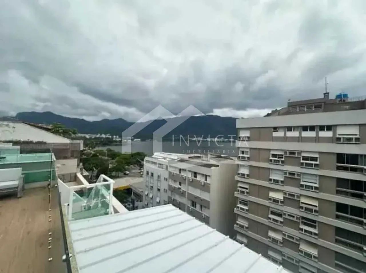 INCRÍVEL COBERTURA TRIPLEX PERTO DA LAGOA!!! - Foto 4