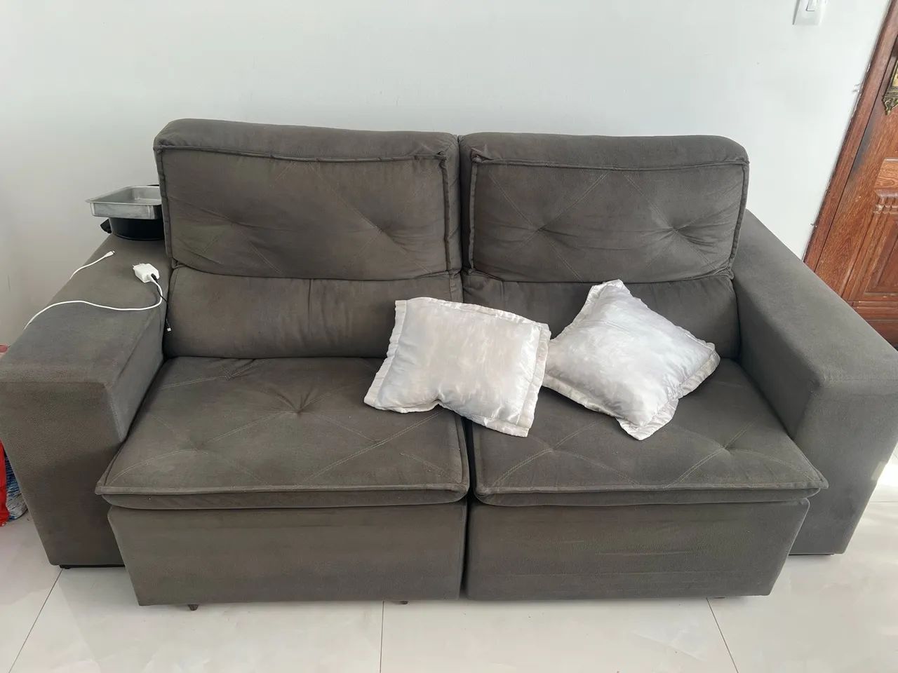 Sofá 3 lugares 