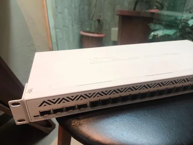 MIKROTIK CLOUD CORE CCR 1036 - 12G-4S - Foto 2