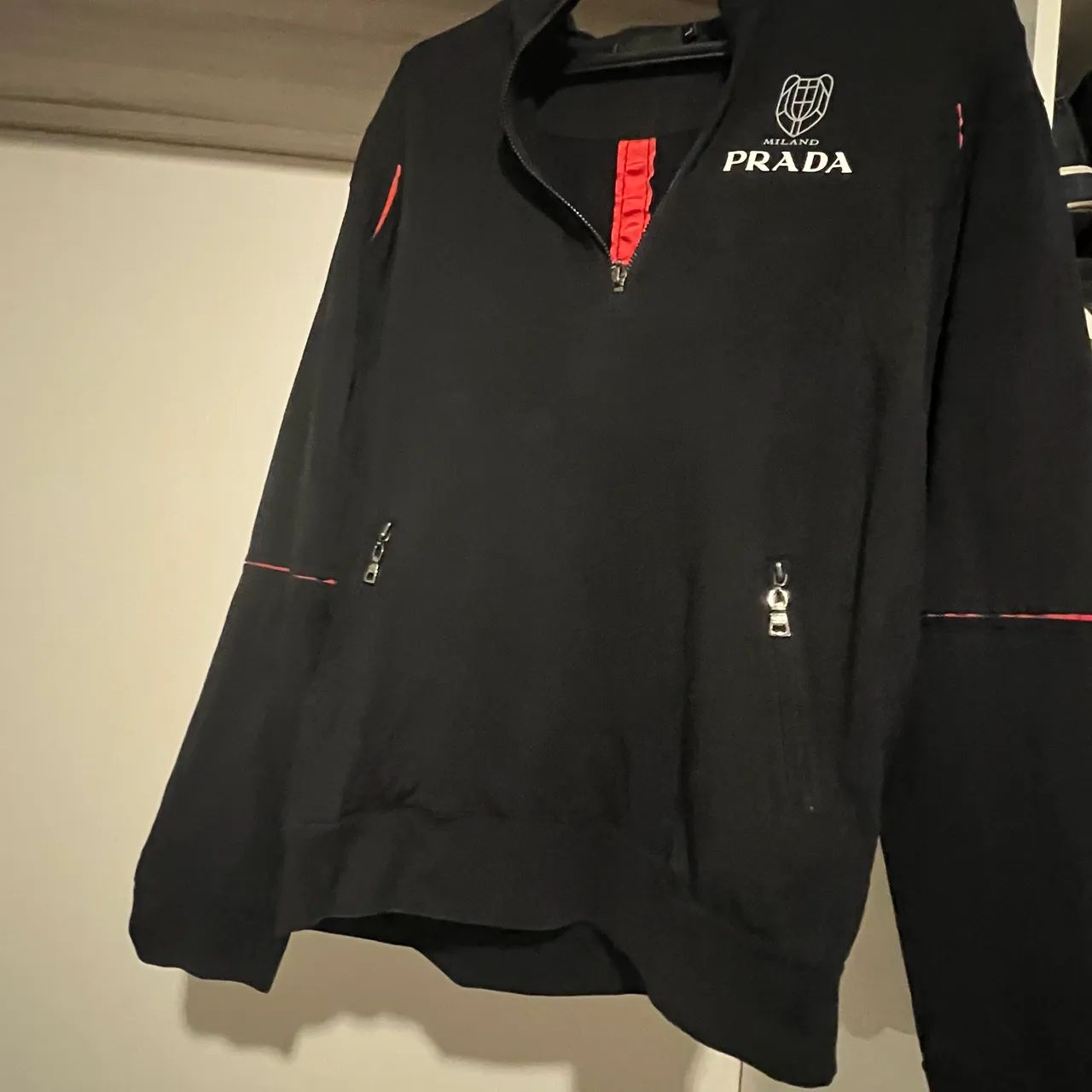 Blusa Prada original tamanho L/M em perfeito estado  - Foto 5