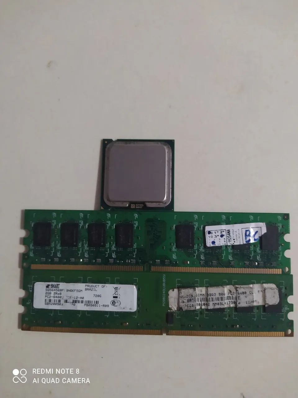 Itel core 2 duo + 2 memórias DDR3 2 gigas cada