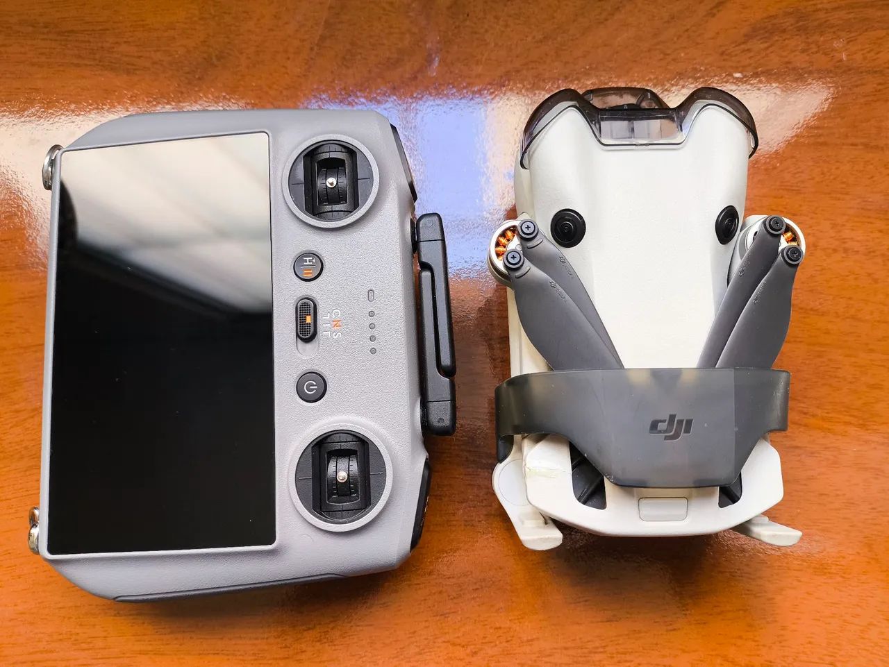 Dji mini 4 pro combo fly more plus com tela + acessórios  - Foto 2