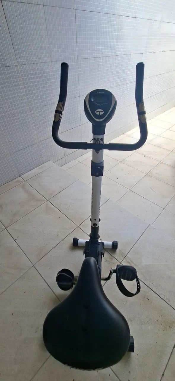 Bicicleta ergometrica - Foto 3