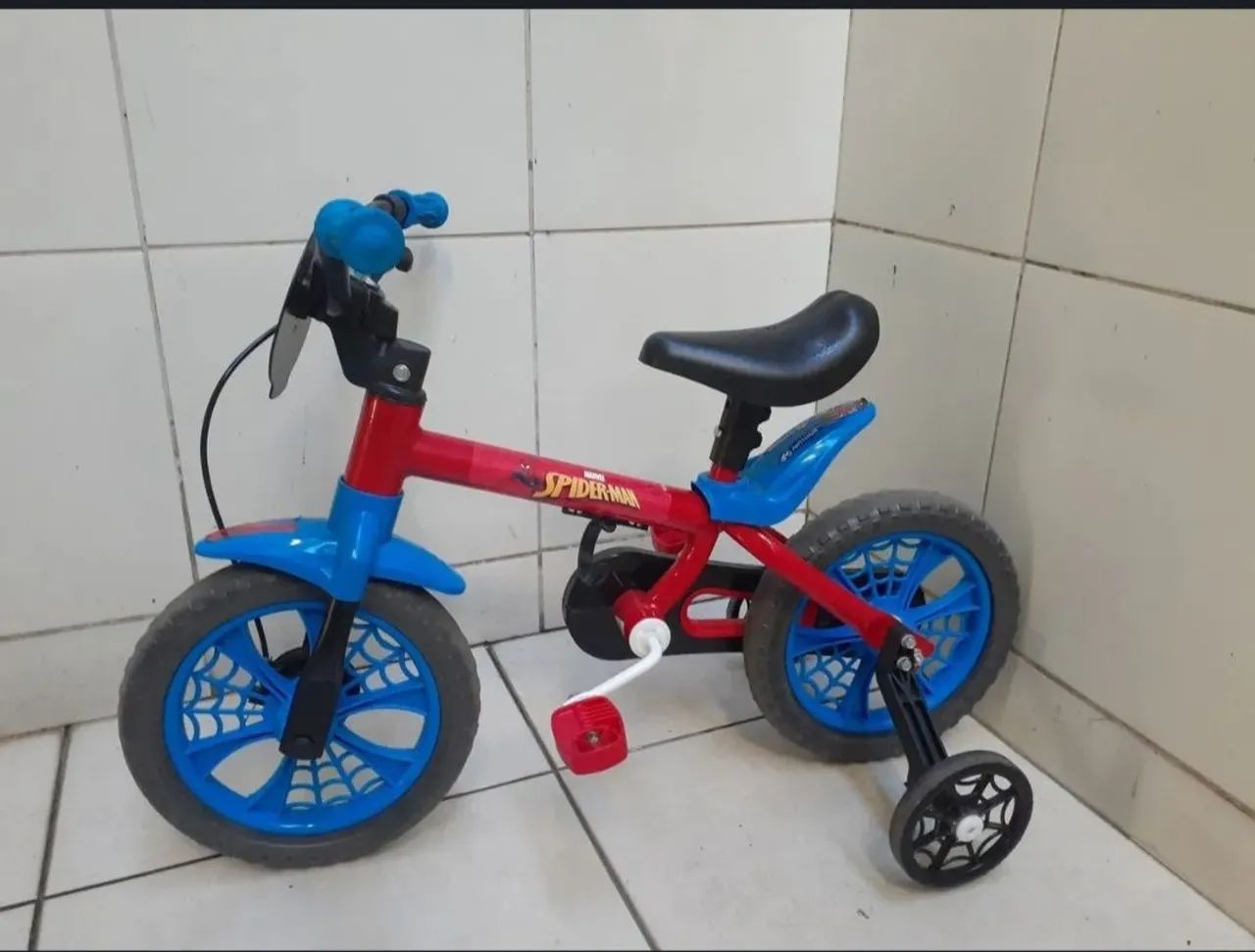 Bicicleta aro 12 Homem Aranha  - Foto 2