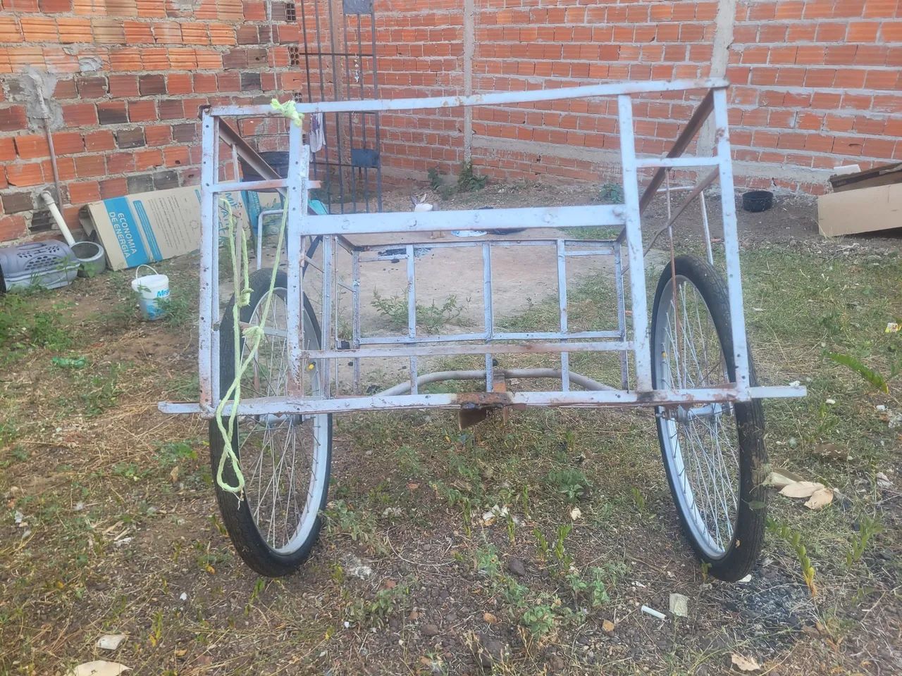 Vendo carrinho de engate - Foto 2