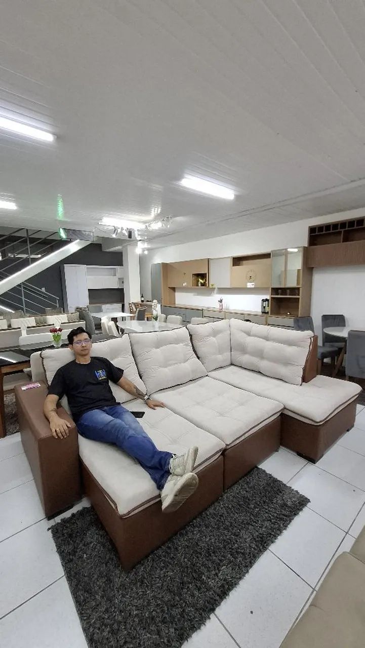 Sofá luxuoso no linho e courissimo 