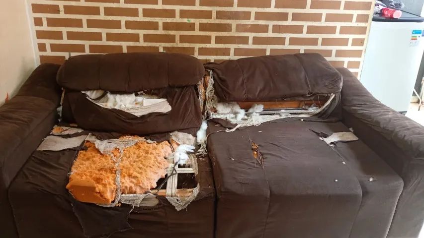 Vendo Sofá pra reforma 