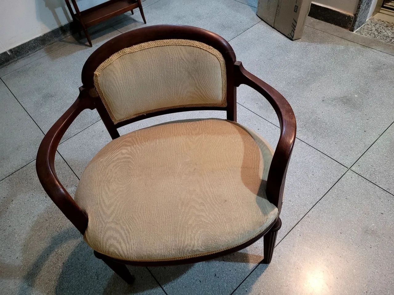 Poltrona de madeira estilo Art Déco - Foto 2