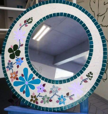 Moldura espelho Mosaico flores - Foto 2