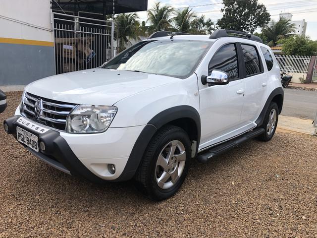 DUSTER DAKAR 2.0 Automática