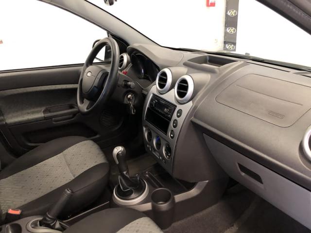 FORD FIESTA SE 1.6 8V FLEX 5P 2014 - Foto 16