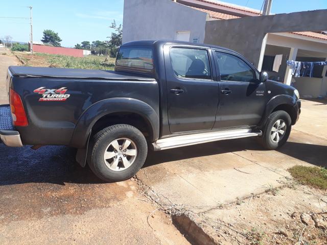 Vendo Hilux SRV 3.0 - Foto 2