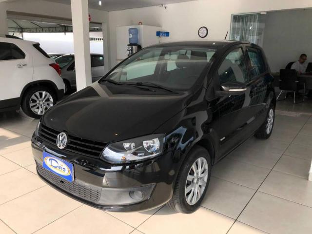 Volkswagen Fox 1.0 Mi Total Flex 8V 5p - Foto 4
