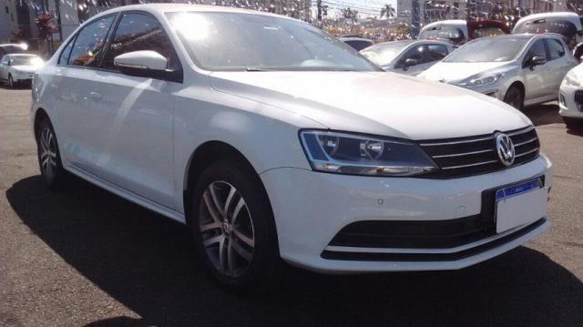 VOLKSWAGEN JETTA COMFORTLINE 2.0 TIP FLEX Branco 2015/2016