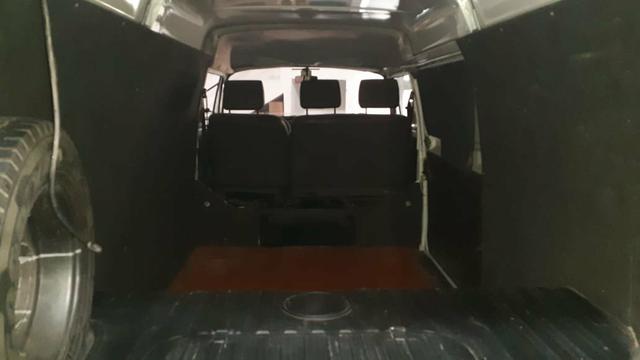 Vende ou troca Kombi - Foto 5