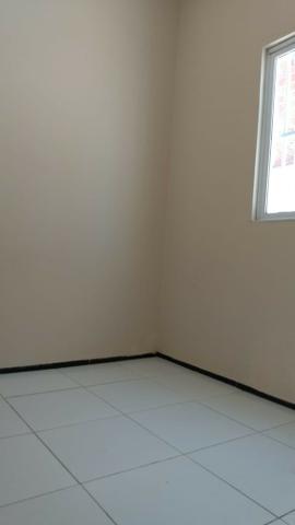 Apartamento com ótima localização na Maraponga, água e iptu incluso, 1 vaga garagem - Foto 9
