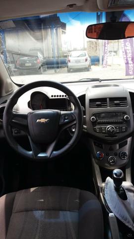 Vendo Chevrolet Sonic em ótimo estado whats - Foto 3