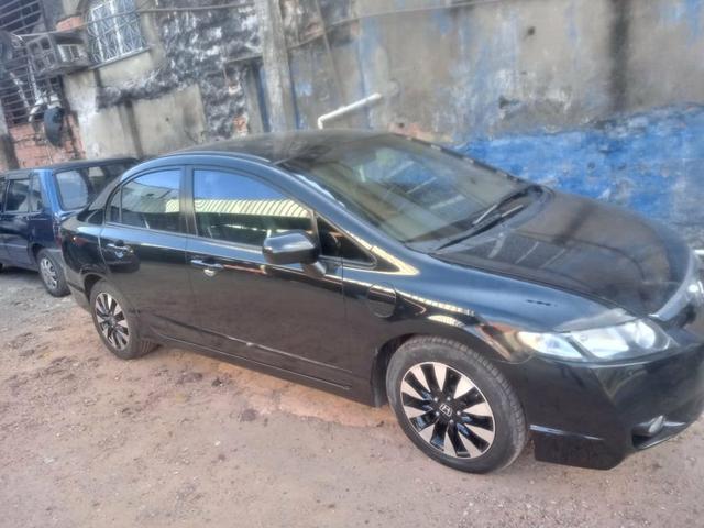 Honda New Civic LXS Automático e completo