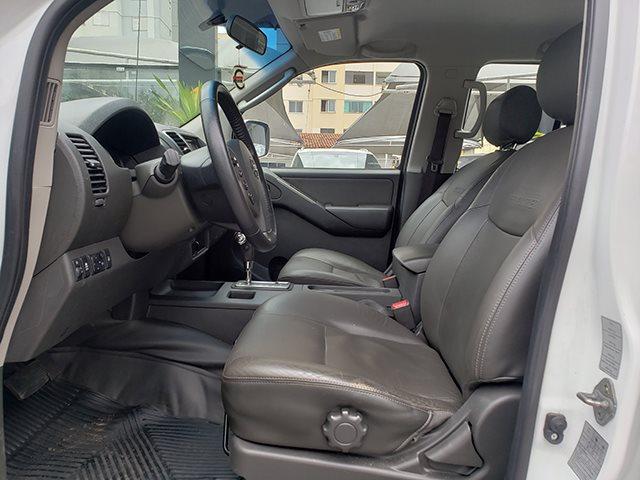 NISSAN FRONTIER 2016/2016 2.5 SL 4X4 CD TURBO ELETRONIC DIESEL 4P AUTOMÁTICO - Foto 12
