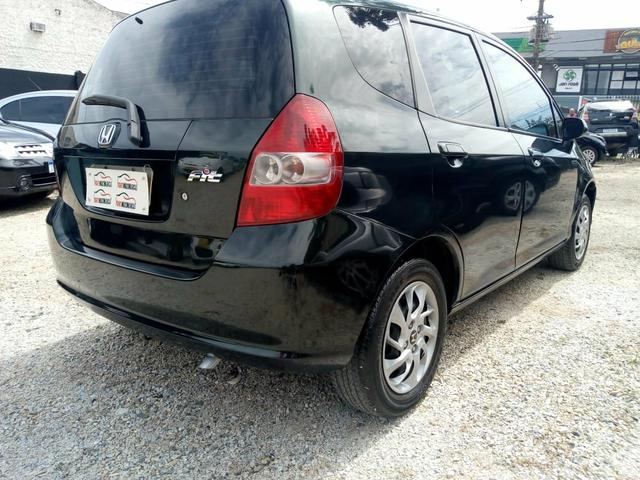 Honda fit 1.4 lx -ano:2005- aceito moto - Foto 3