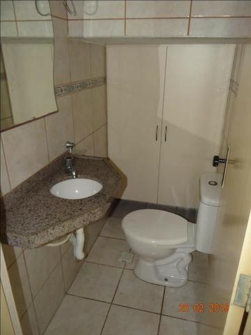 CA1841 Vendo ou Alugo, casa duplex com 5 quartos, 8 vagas de garagem, Cambeba - Foto 6