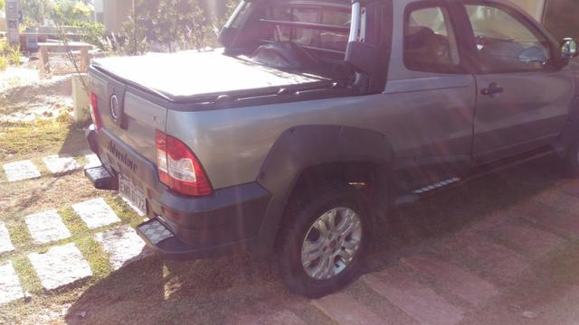 Fiat Strada Adventure 1.8 16V (Cabine Dupla) 2011 - Foto 4