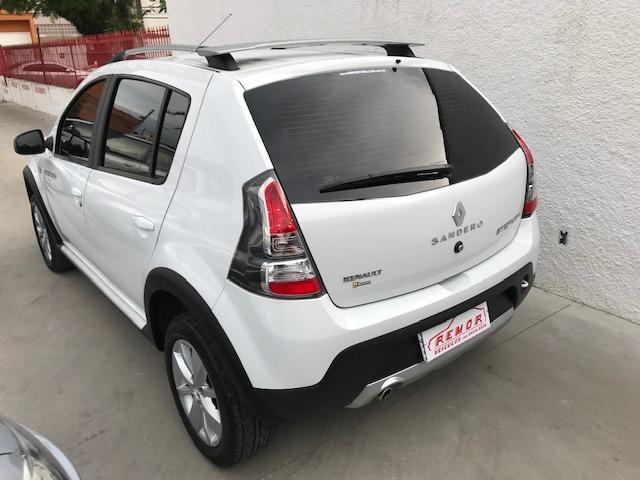 Sandero - Foto 3