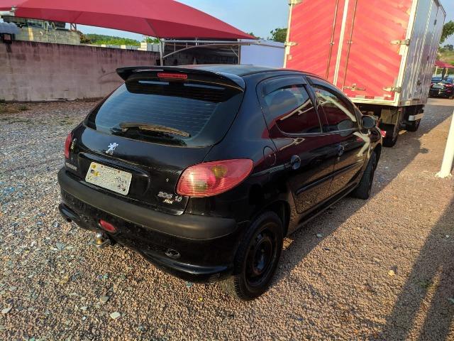 Peugeot 206 1.6 Presence 16V Flex 4P Manual - 2005 - Foto 3