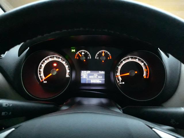 Linea Essence 1.8 2015(Manual/Super novo) - Foto 8