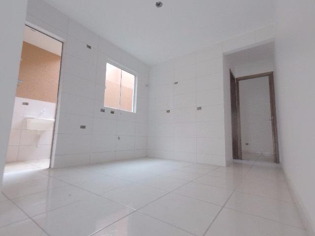 Linda casa com dois quartos e documentação inclusa, preparação para ático - Foto 7