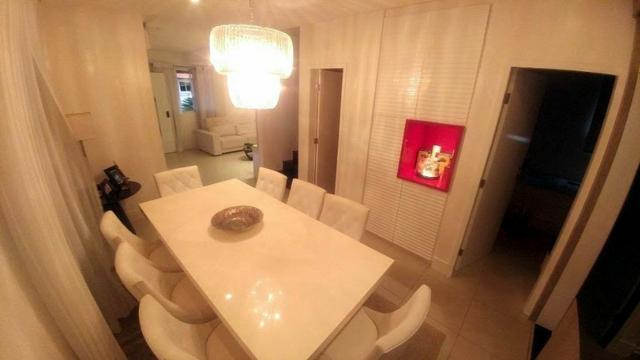 Casa de condominio com 4 suites e segurança 24 horas, bem localizada - Foto 4