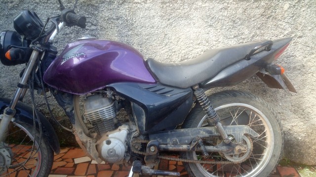VENDO MOTO 125 CG