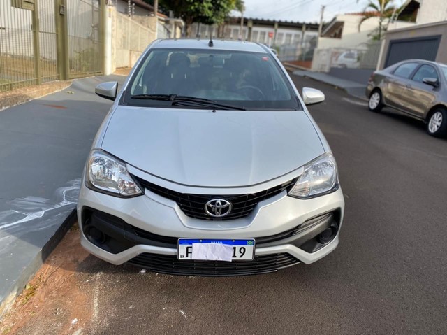 ETIOS SEDÃ XPLUS AUTOMÁTICO 2020
