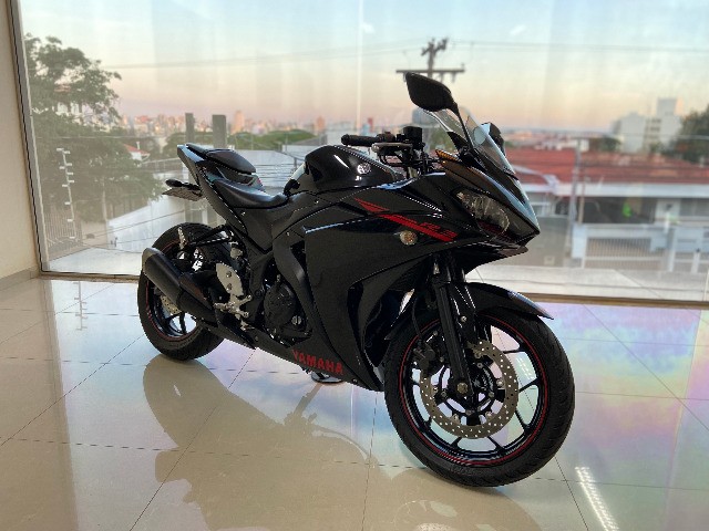 YAMAHA YZF R3 2017
