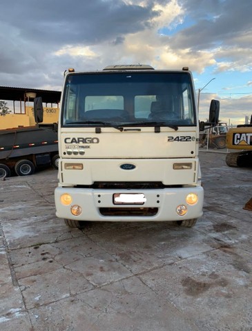 FORD CARGO 2422