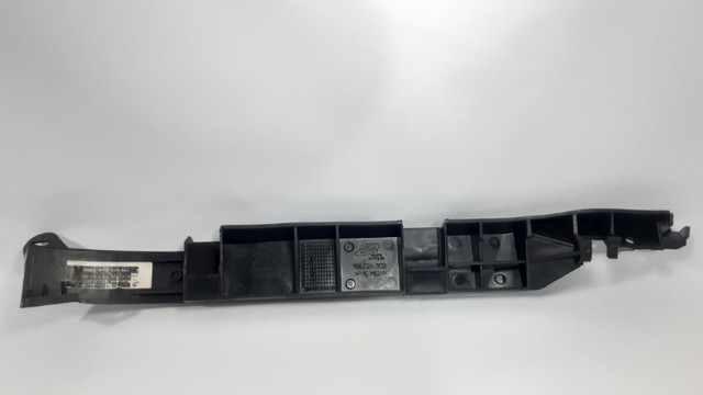 Suporte Para-choque Tras. Esquerdo Citroen Aircross 2014 - Foto 4