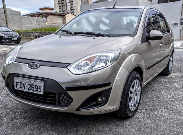 FIESTA 2013 1.6 COMPLETO CONSERVADO
