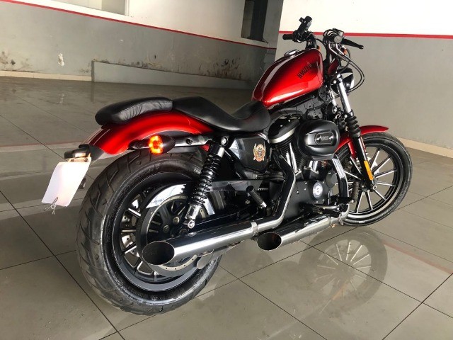 HARLEY DAVIDSON 883 2013