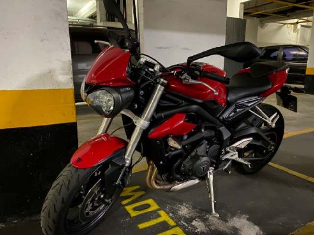 TRIUMPH STREET TRIPLE 765 S
