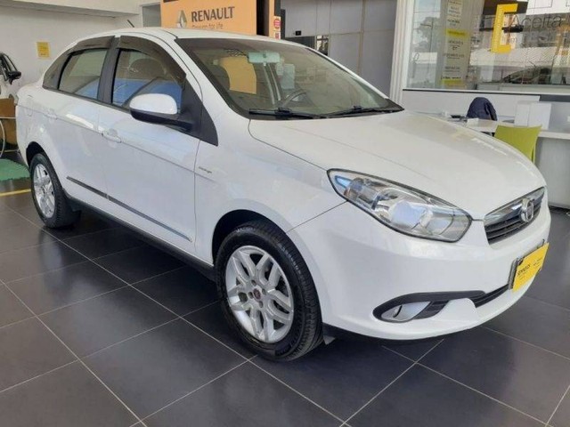 GRAND SIENA 2013/2013 1.6 MPI ESSENCE 16V FLEX 4P AUTOMATIZADO