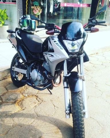 HONDA NX4 FALCON 04/04