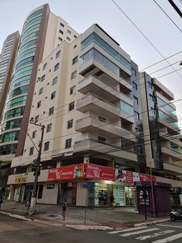 Apto. com 2  Suítes + 1 Dependência