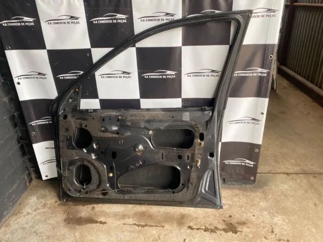 Porta do Corsa Sedan dianteira direita  - Foto 2