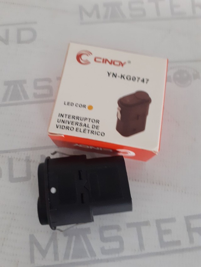 Botão  simples do vidro elétrico. Para: Celta 2000/06. Novo.